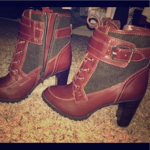 Antonio Melani laced boots